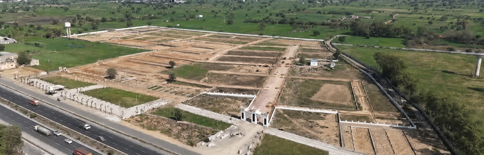 Panoramic actual aerial view of Mapple Green beside the highway